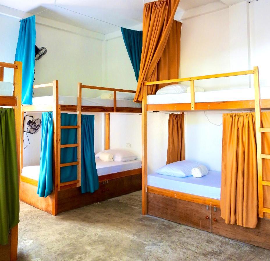 Three Little Birds Surf Hostel General Luna  Luaran gambar